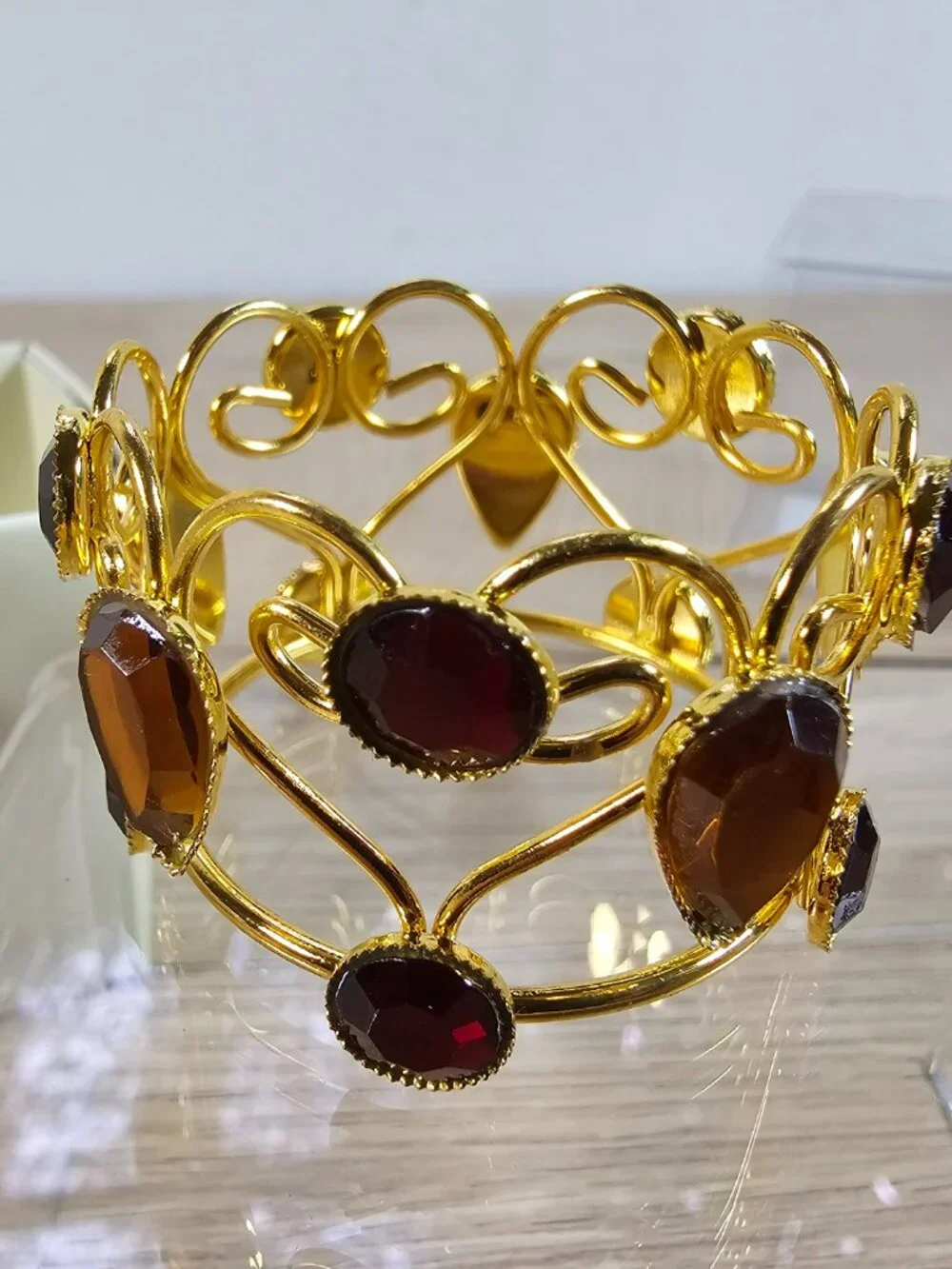 Pier 1 Jeweled Napkin Rings Set of 4 Gold Tone Ruby Yellow Scroll with Box